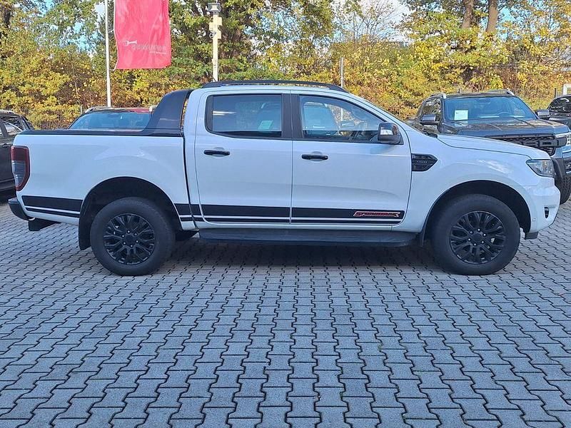 Gebraucht Ford Ranger 212 PS (155 kW) 2022 Weiß Abholung