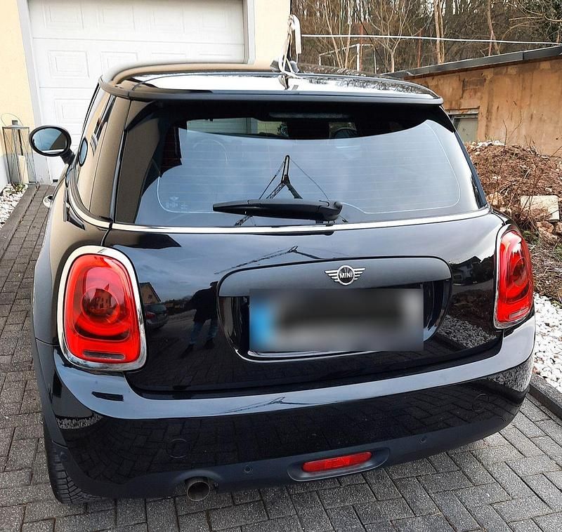Second-hand Mini ONE 102 CP (75 kW) 2020 Negru Hatchback