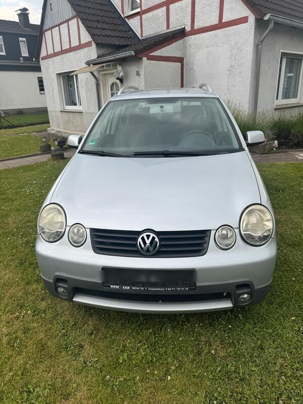 Grau Gebraucht 2005 VW Polo Cross Kleinwagen | 650 € (Superpreis) - Bild 1/4
