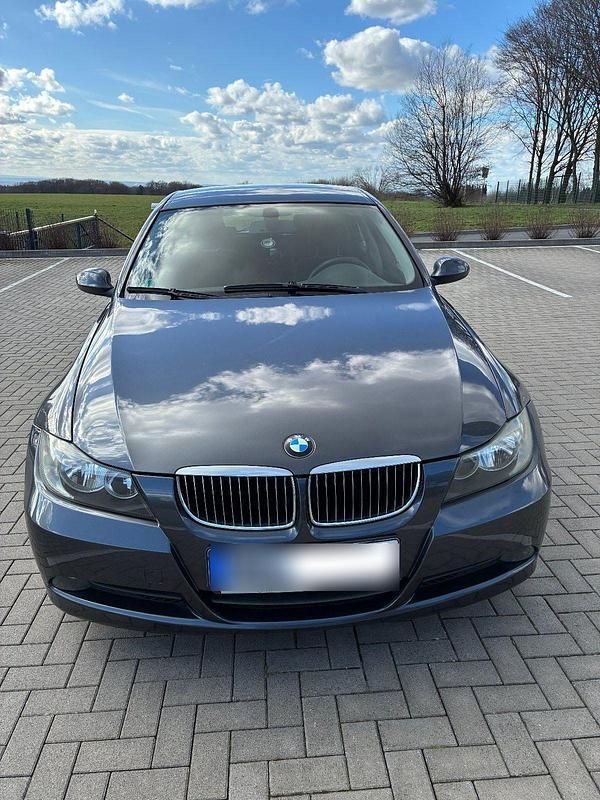 Gebraucht BMW 325 218 PS (160 kW) 2005 Grau Kombi