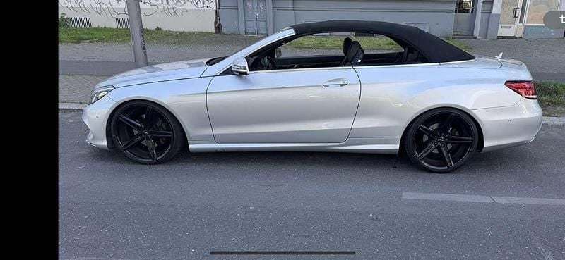 Gebraucht Mercedes E350 306 PS (225 kW) 2014 Grau Cabrio