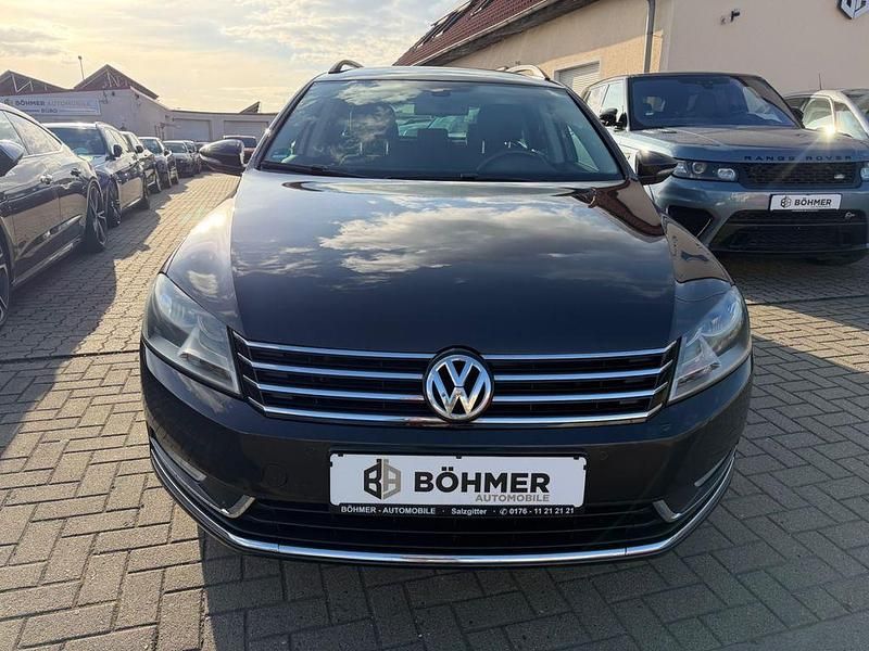 Gebraucht VW Passat Comfortline 122 PS (89 kW) 2011 Braun Kombi