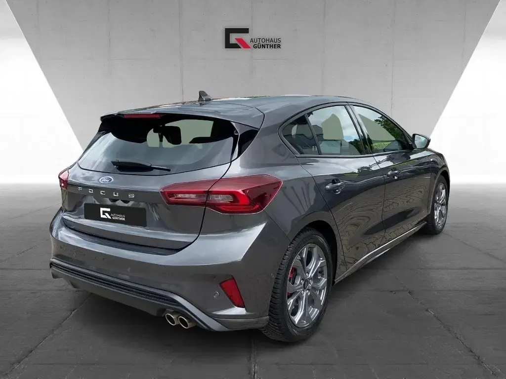Gebraucht Ford Focus ST-Line 155 PS (114 kW) 2024 Metallic) (grau Limousine