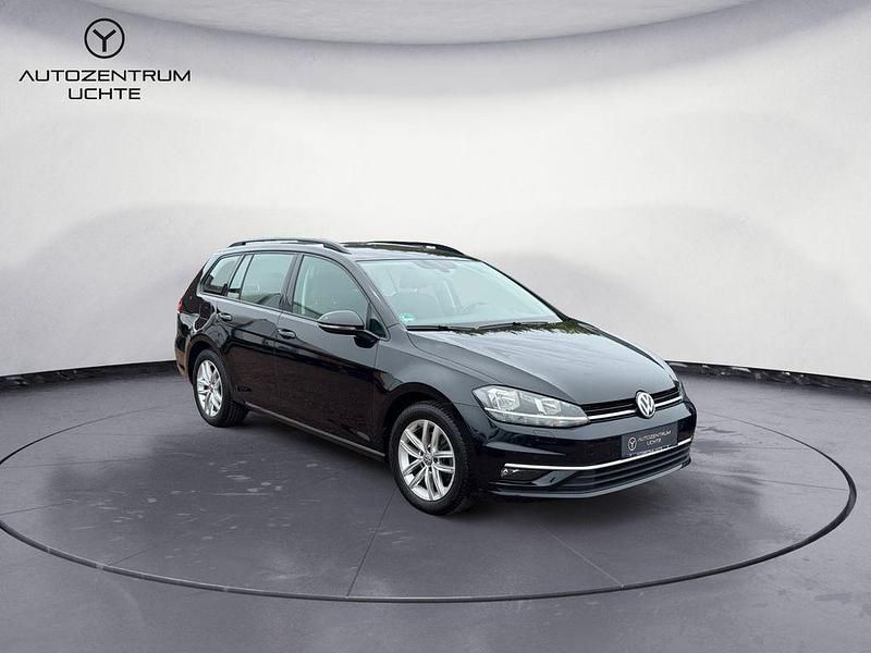 Schwarz Gebraucht 2020 VW Golf VII Comfortline Kombi | 10.799 € (Guter Preis) - Bild 1/4