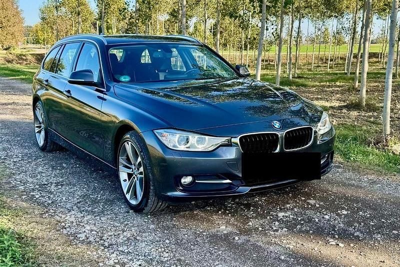 Grau Gebraucht 2014 BMW 320 Sport Line Kombi | 8.900 € (Guter Preis) - Bild 1/4