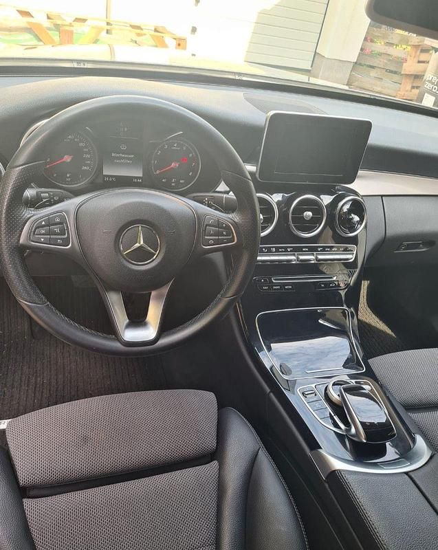 Gebraucht Mercedes C200 184 PS (135 kW) 2018 Grau Kombi
