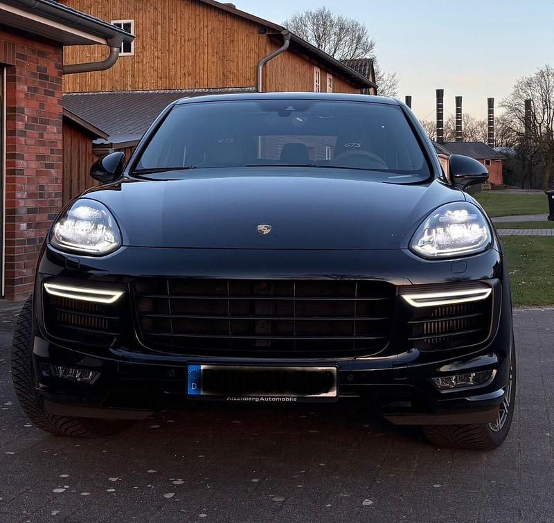 Gebraucht Porsche Cayenne GTS 441 PS (324 kW) 2015 Schwarz SUV