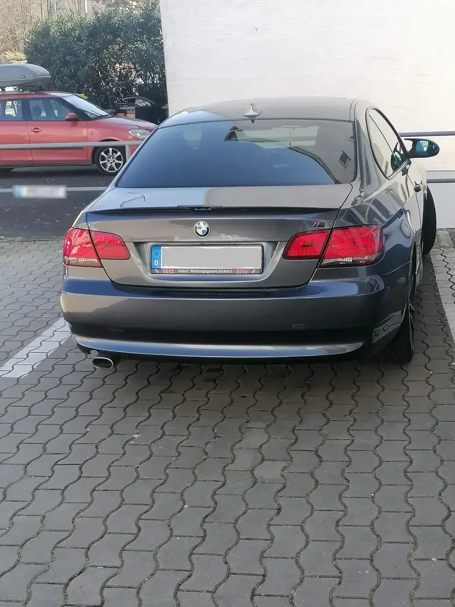 Gebraucht BMW 320 M Sport 177 PS (130 kW) 2007 Grau Coupé