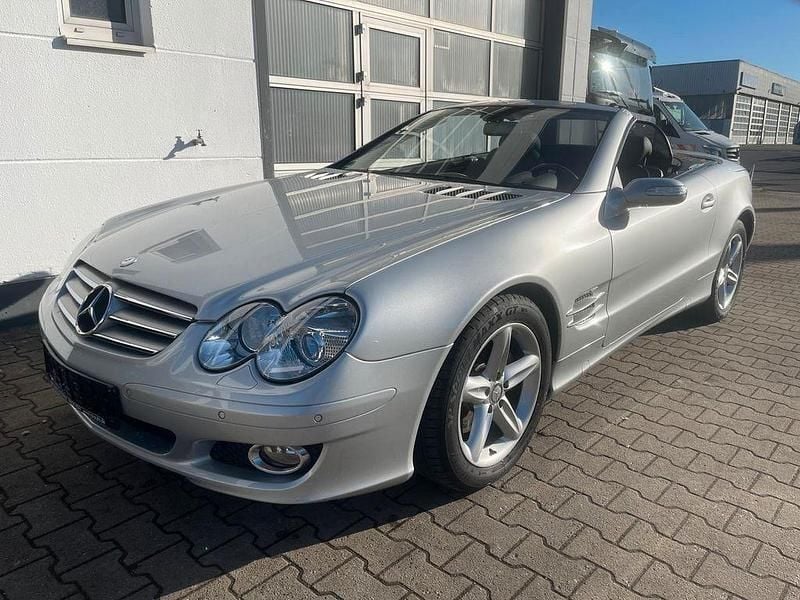 Gebraucht Mercedes SL350 272 PS (200 kW) 2008 Iridiumsilber (metallic) Cabrio