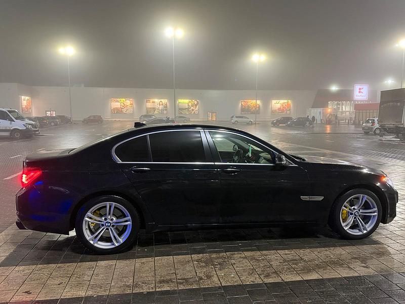 Gebraucht BMW 730 258 PS (189 kW) 2025 Blau Limousine