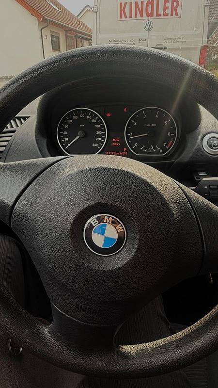 Second-hand BMW 116 116 CP (85 kW) 2009 Negru Hatchback