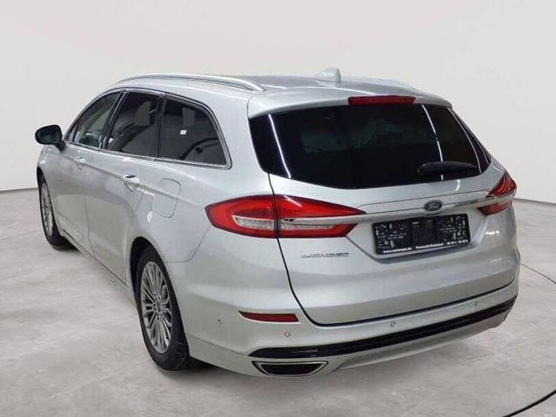 Gebraucht Ford Mondeo 190 PS (139 kW) 2022 Silber Limousine