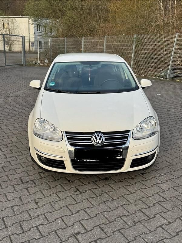 Gebraucht VW Jetta 150 PS (110 kW) 2007 Weiß Limousine