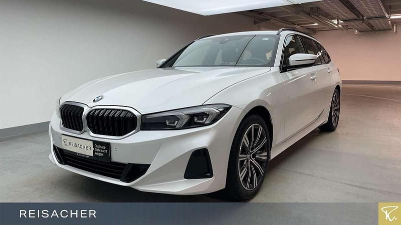 Mineralweiß metallic Gebraucht 2024 BMW 318 Shadowline Kombi | 32.949 € (Guter Preis) - Bild 1/4