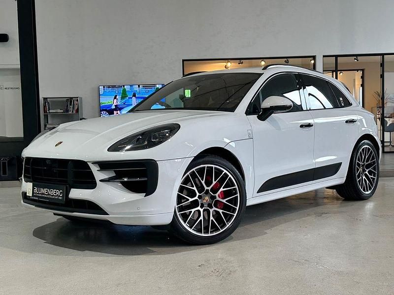 Carraraweiss/gletscherweiss Gebraucht 2020 Porsche Macan GTS Chrono SUV | 61.980 € (Fairer Preis) - Bild 1/4