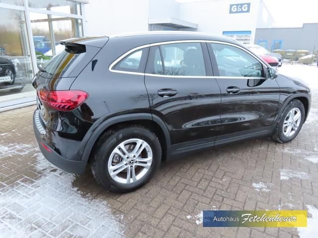 Gebraucht Mercedes GLA180 150 PS (110 kW) 2024 Schwarz SUV