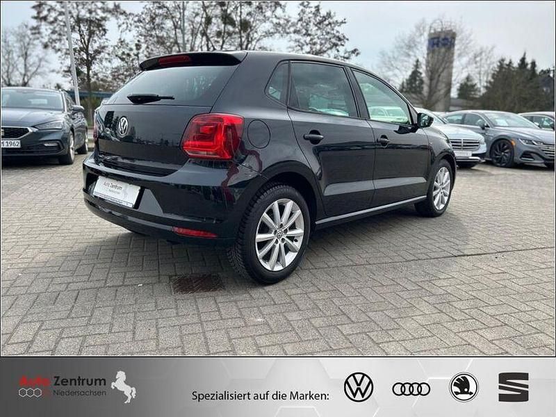 Gebraucht VW Polo 60 PS (44 kW) 2014 Deep black pearlescent Kleinwagen