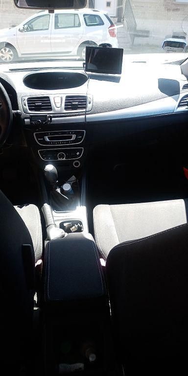 Silber Gebraucht 2009 Renault Mégane III Expression Limousine | 3.990 € (Etwas zu teuer) - Bild 1/4