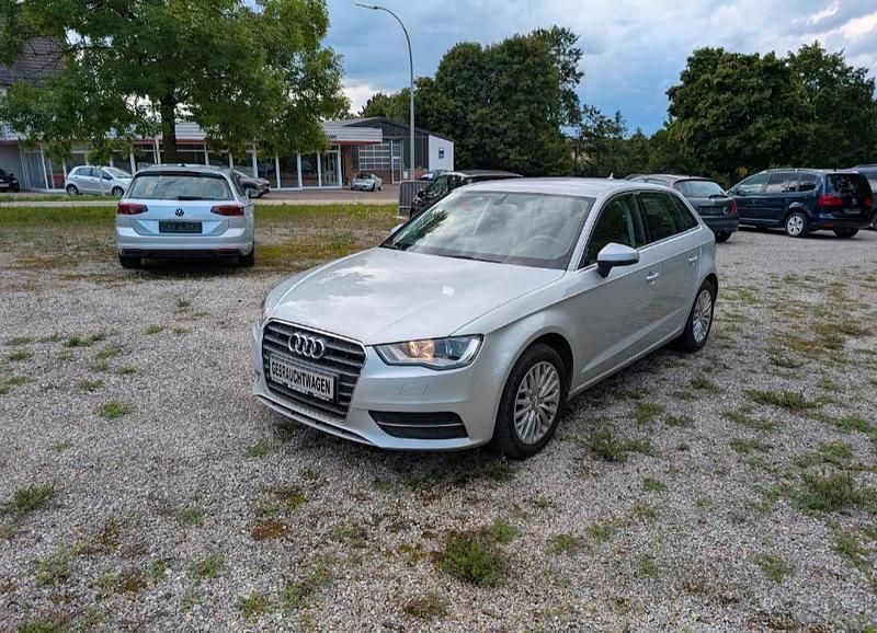 Silber Gebraucht 2014 Audi A3 Limousine | 10.490 € (Guter Preis) - Bild 1/4
