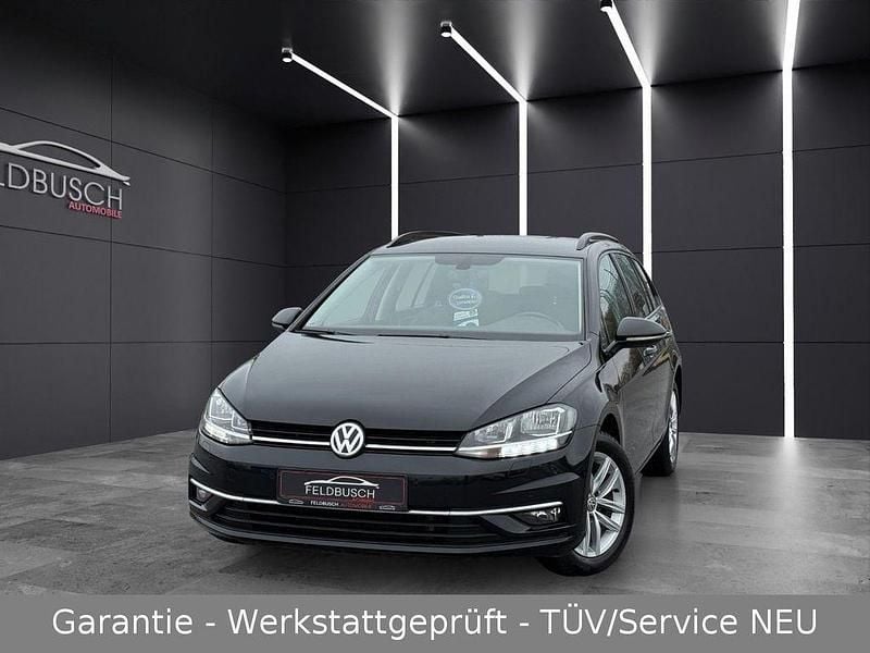 Gebraucht VW Golf VII Comfortline 116 PS (85 kW) 2020 Schwarz Limousine