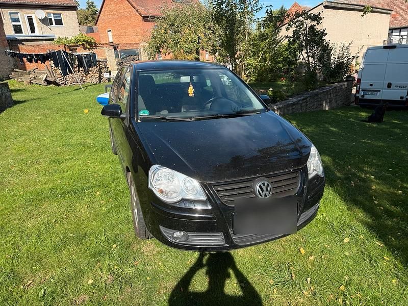 Gebraucht VW Polo 70 PS (51 kW) 2008 Schwarz Kleinwagen