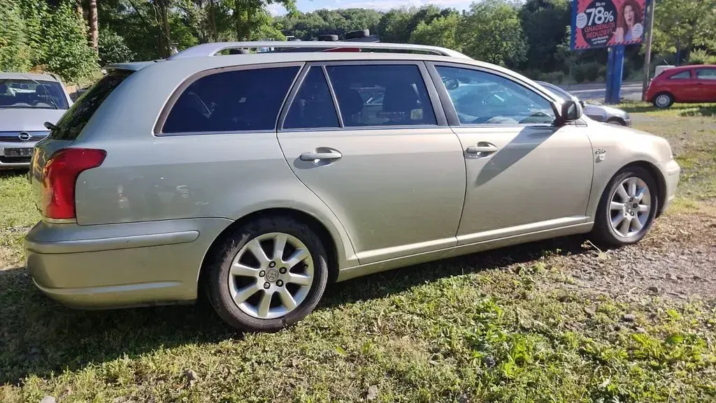 Gebraucht Toyota Avensis Executive 177 PS (130 kW) 2005 Grün Limousine