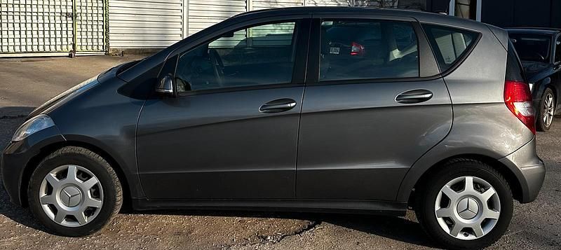 Gebraucht Mercedes A150 95 PS (69 kW) 2008 Grau Limousine