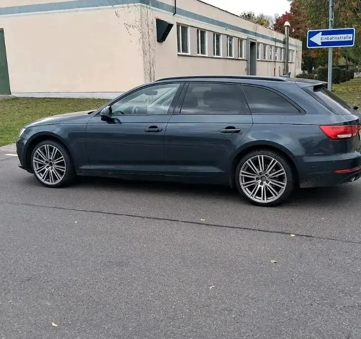 Gebraucht Audi A4 150 PS (110 kW) 2017 Grau Kombi