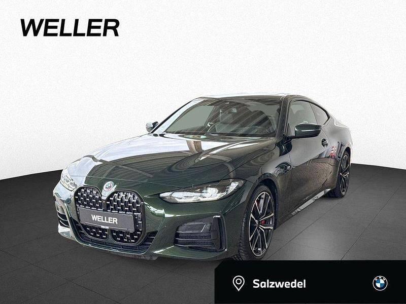 Sanremo green metallic (grün) Gebraucht 2023 BMW M440 M Sport Limousine | 52.750 € (Guter Preis) - Bild 1/4