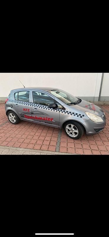 Grau Gebraucht 2007 Opel Corsa Kleinwagen | 990 € (Guter Preis) - Bild 1/4
