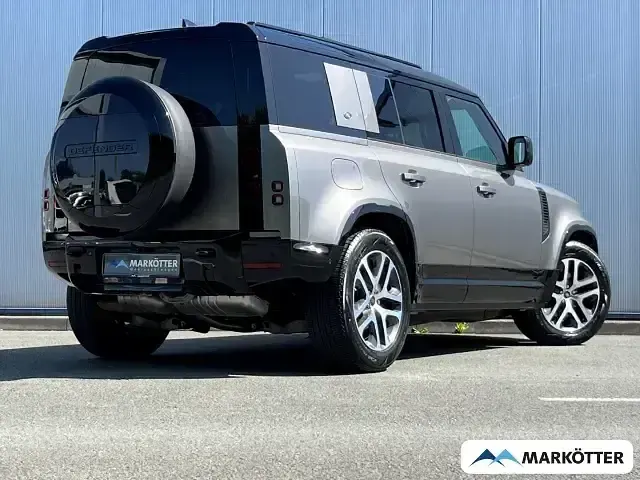 Gebraucht Land Rover Defender SE Dynamic 249 PS (183 kW) 2024 Silber SUV