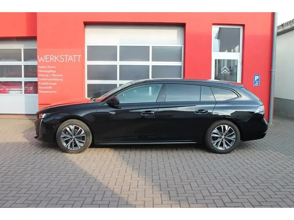 Gebraucht Peugeot 508 SW Allure 131 PS (96 kW) 2023 Schwarz Kombi