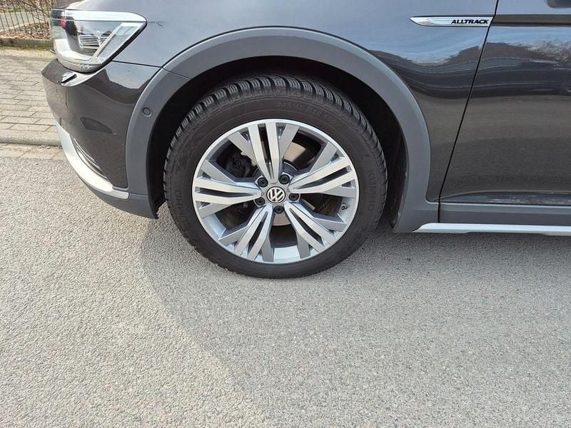 Gebraucht VW Passat Alltrack 190 PS (139 kW) 2019 Grau Kombi