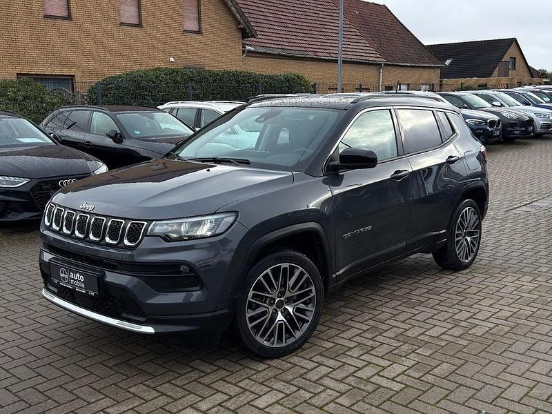 Gebraucht Jeep Compass 131 PS (96 kW) 2022 Grau SUV
