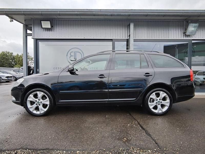 Gebraucht Skoda Octavia Elegance 140 PS (102 kW) 2013 Schwarz Kombi