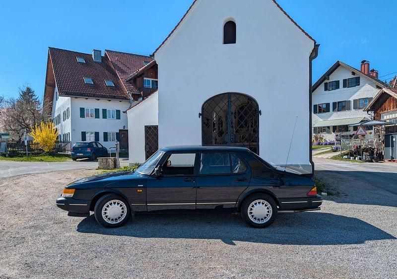 Gebraucht Saab 900 131 PS (96 kW) 1989 Blau Limousine
