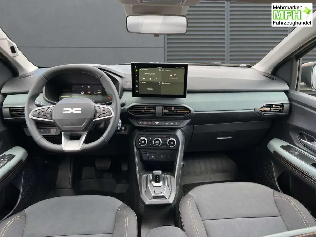 Neu Dacia Jogger Extreme 122 PS (89 kW) 2026 Dolomitgrau Van / Kleinbus