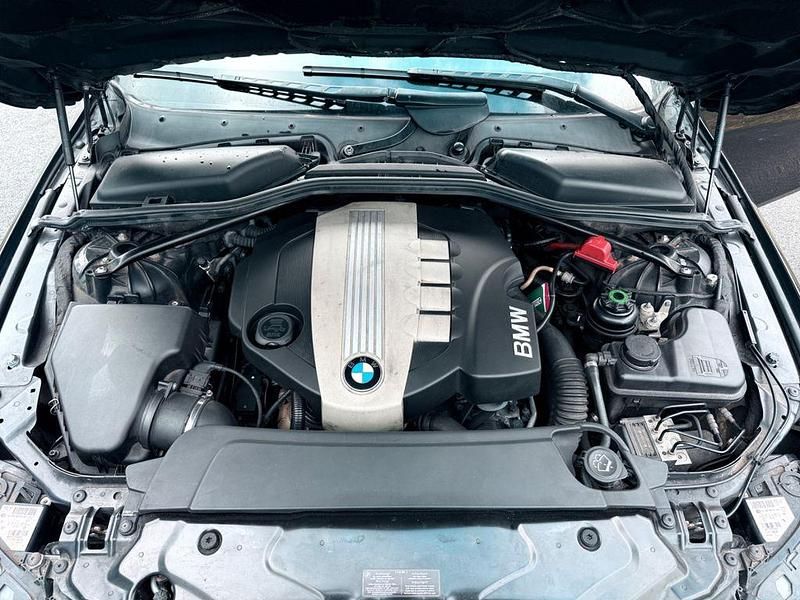 Gebraucht BMW 520 177 PS (130 kW) 2008 Schwarz Limousine