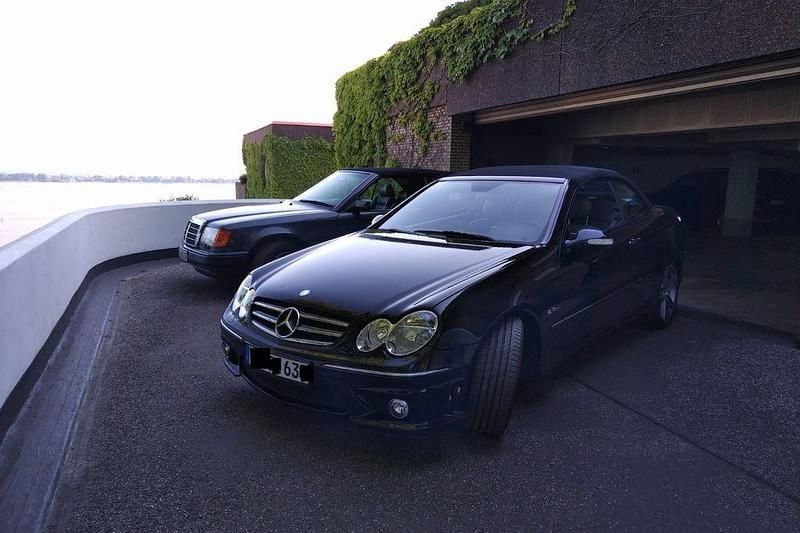 Gebraucht Mercedes CLK63 AMG AMG 481 PS (353 kW) 2008 Schwarz Cabrio