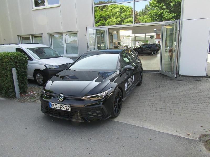 Schwarz Gebraucht 2025 VW Golf VIII GTI Limousine | 48.450 € - Bild 1/4