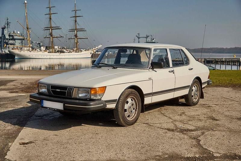 Gebraucht Saab 900 101 PS (74 kW) 1982 Weiß Limousine