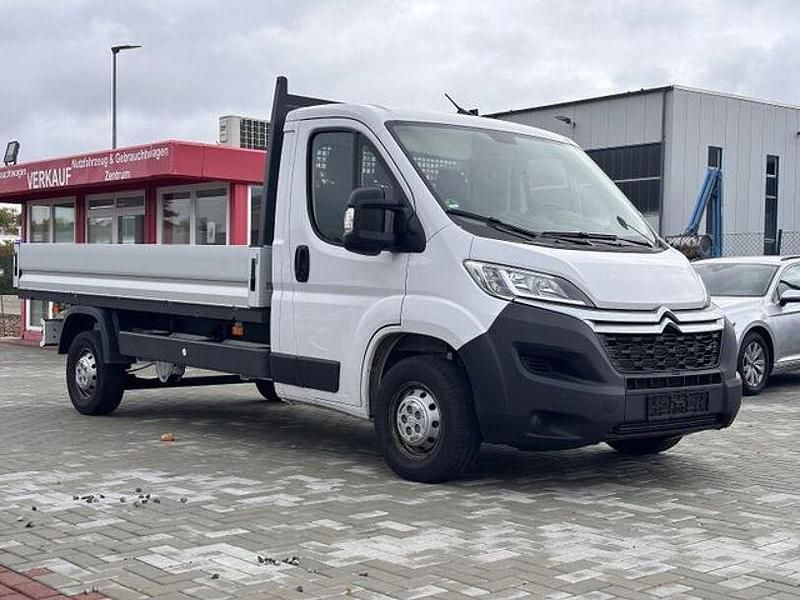 Weiss Gebraucht 2024 Citroën Jumper Van / Kleinbus | 25.750 € (Superpreis) - Bild 1/4