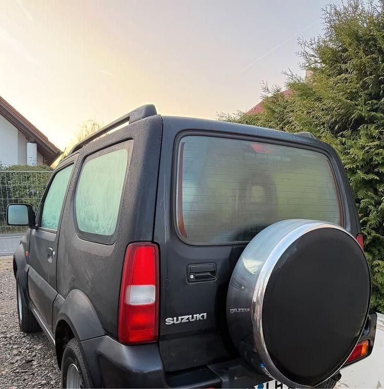 Gebraucht Suzuki Jimny Comfort 84 PS (61 kW) 2012 Schwarz SUV