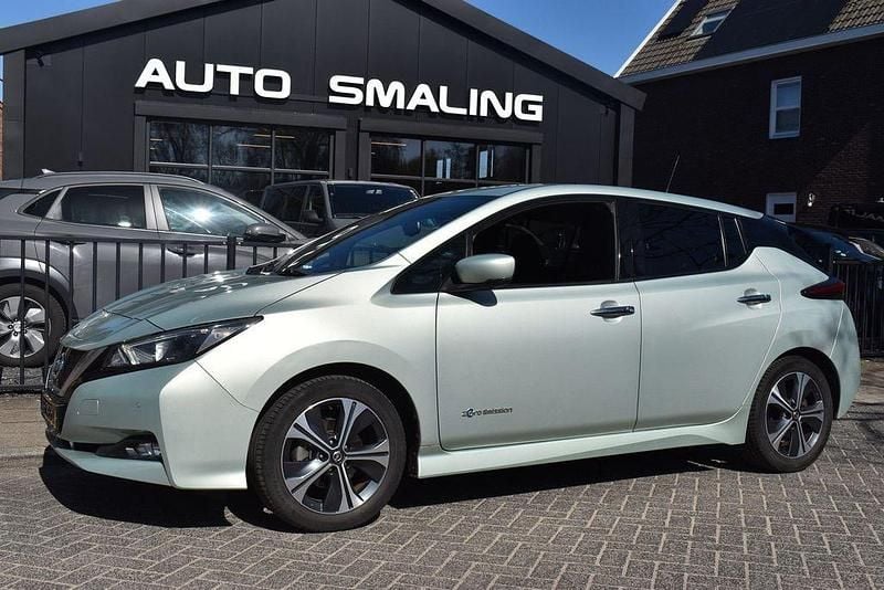 Gebraucht Nissan Leaf 110 kW (150 PS) 2018 Grau Kleinwagen