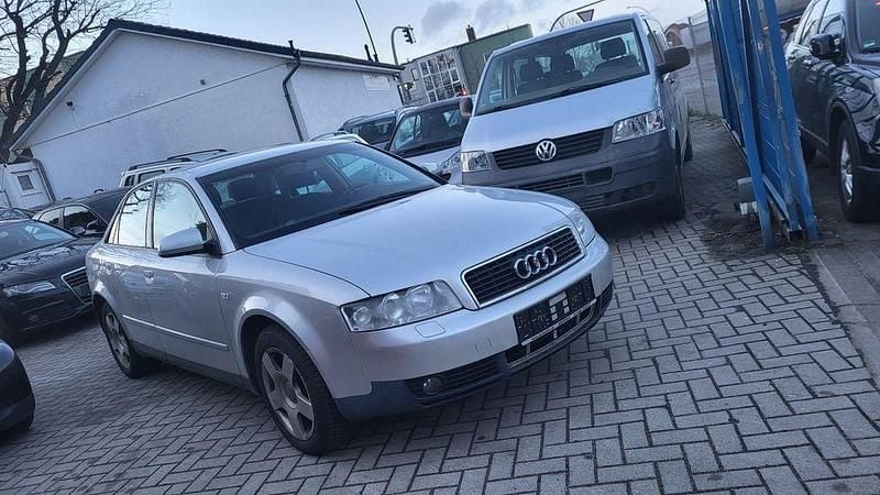 Gebraucht Audi A4 131 PS (96 kW) 2001 Silber Limousine