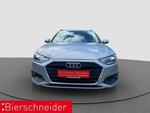 Gebraucht Audi A4 Ambiente 204 PS (150 kW) 2022 Silber Kombi