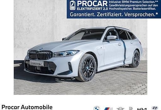 Gebraucht BMW 330e M Sport 292 PS (214 kW) 2024 Grau Kombi