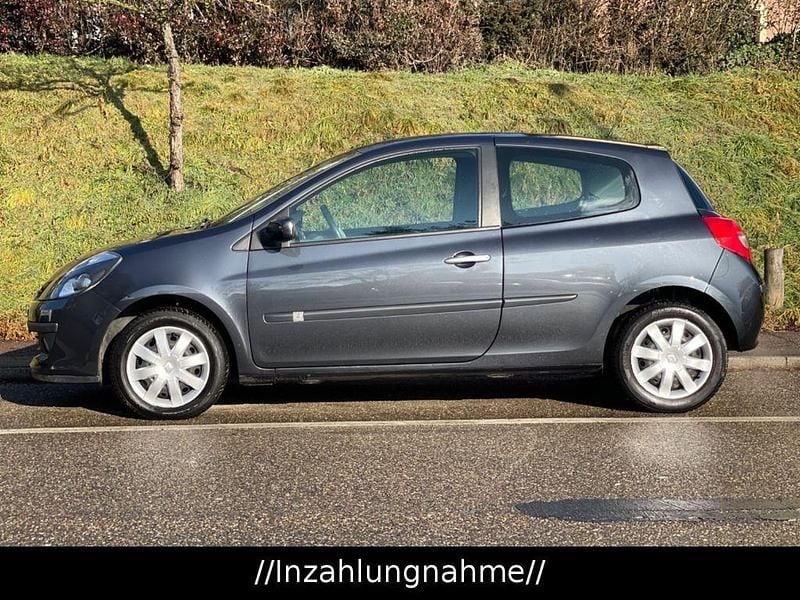 Gebraucht Renault Clio III Dynamique 111 PS (81 kW) 2006 Grau Kleinwagen