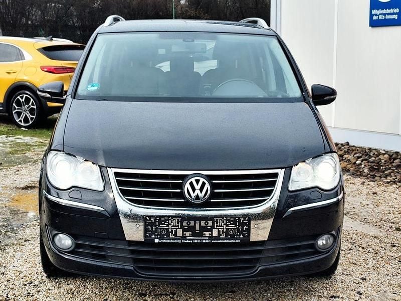 Deep black perleffekt Gebraucht 2009 VW Touran Highline Van / Kleinbus | 2.990 € (Superpreis) - Bild 1/4