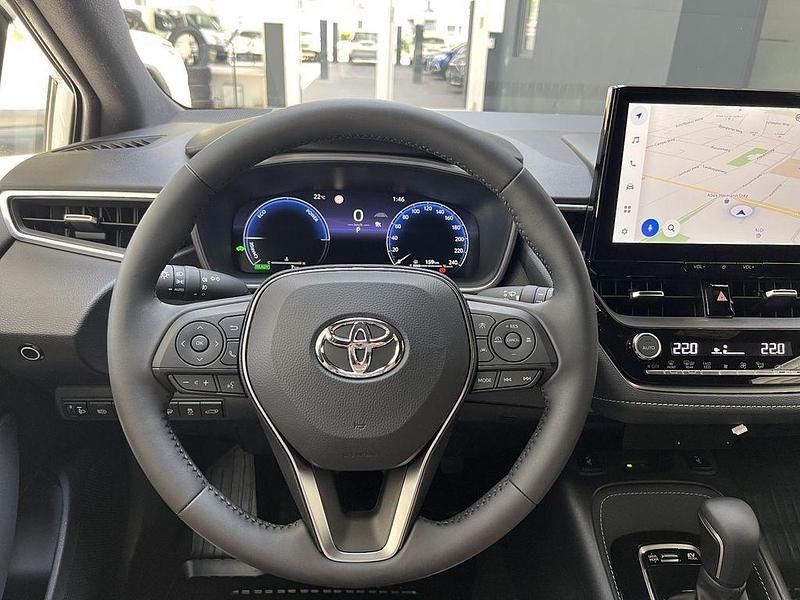 Gebraucht Toyota Corolla 98 PS (72 kW) 2025 Schneeweiß Kombi